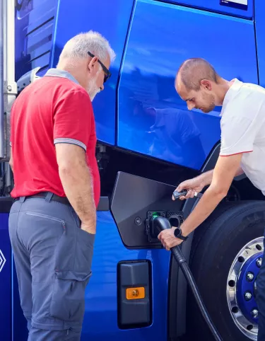 Renault Trucks E-mob services
